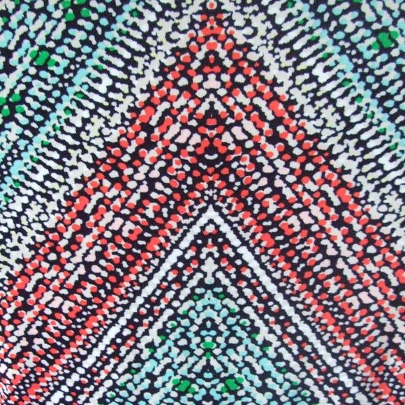 GET READY FOR SPRING/SUMMER --- Lovely Silky Dress Size 12 American Living - Picture 5 of 8